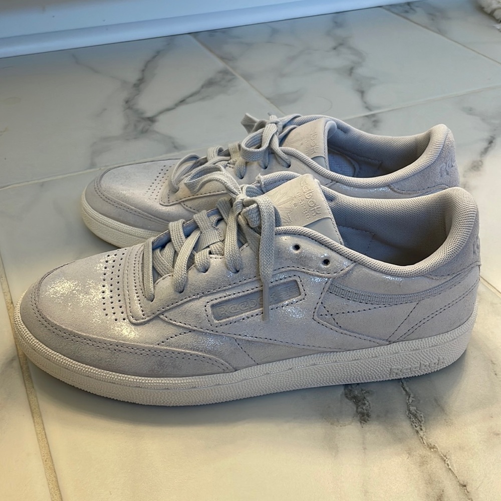 Metallic suede Reebok Club C size 8.5